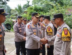 Kunjungan Kerja Kapolres Melawi di Polsek Ella Hilir, Tekankan Kinerja dan Program Pemerintah