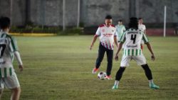 Laga Persahabatan Buka POPDA Pontianak 2026 Duet Edi-Bahasan Sumbang Empat Gol