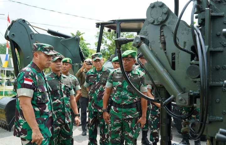 Pertegas Profesionalisme Prajurit, Pangdam XII/Tpr Sambangi Markas Yonzipur 6/SD di Anjongan