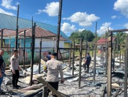 Rumah Betang di Melawi Hangus Terbakar, Polisi Cek TKP