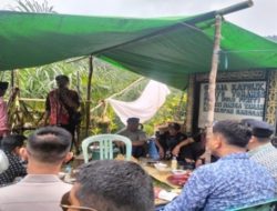 Pasca Insiden Jatuh nya Helikopter PK-CFX di Nanga Taman, Masyarakat Gelar Ritual Adat