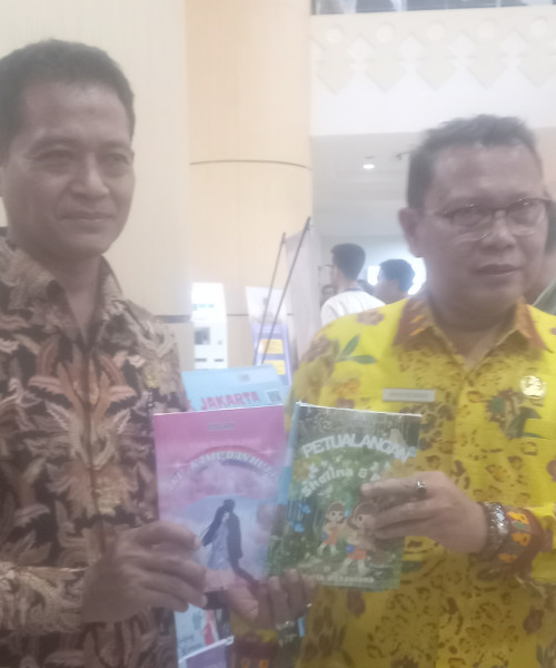 Momentum Hari Pendidikan Nasional, SMP 215 Jakarta Perkuat Budaya Membaca dan Literasi Sekolah