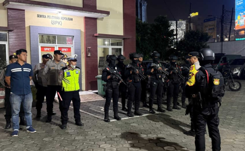Brimob Metro Jaya Gagalkan Potensi Tawuran di Pamulang, 4 Remaja dan Miras Diamankan