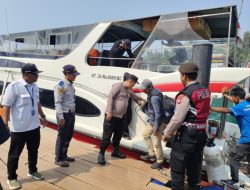 Strong Point Ditingkatkan, Polisi Siaga di Dermaga Kepulauan Seribu Demi Keamanan Wisatawan
