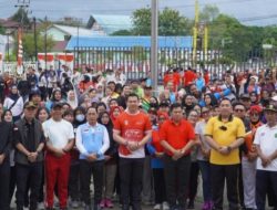 Bupati Kapuas Hulu Pimpin GERMAS dan Gerakan Jumat Bersih Sambut HUT Putussibau ke-131