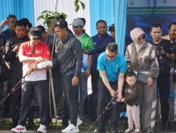 Wako Edi Mancing Bareng Ribuan Peserta Lomba di Parit Sungai Jawi