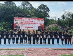 Lima Belas Personel Mendapatkan Penghargaan Dari Kapolres Melawi