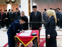 Abdul Malik Resmi Dilantik Sebagai Sekda Mempawah, Bupati Erlina Tekankan Penguatan Birokrasi dan Pelayanan Publik