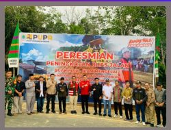 Bupati Kapuas Hulu Resmikan Peningkatan Ruas Jalan Buak Mau–Riam Mengelai di Kecamatan Pengkadan dan Boyan Tanjung