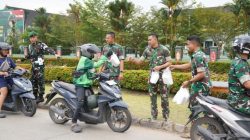 Wujud Kepedulian Sesama, Kodam XII/Tpr Bagikan Nasi Kotak dalam Aksi Jumat Berkah
