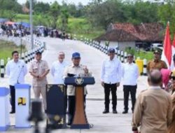 Resmikan 1.151 KM Jalan Daerah se-Indonesia, Presiden Prabowo: Infrastruktur Jalan Adalah Fondasi Ketahanan Pangan dan Energi