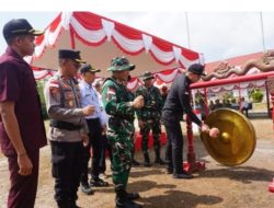 TMMD Reguler Perbatasan Ke-129 Kodim 1206/Putussibau Resmi Dibuka Sasar Pembangunan Infrastruktur Desa Ulak Pauk