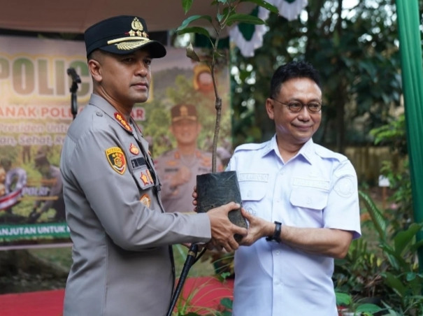 Pameran Flora Fauna Gerakkan Ekonomi Lokal Digelar di Halaman Kolam Renang Ampera Pontianak