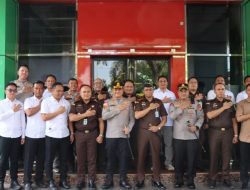 Perkuat Sinergitas, Kapolres Melawi Silaturahmi ke Kodim 1205/Stg dan Kejaksaan