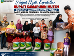 Wujud Nyata Kepedulian, Bupati Kamarudin Muten Serahkan Bantuan Sandang dan Pangan Bagi 7 Warga Rentan Di Dua Desa Manggar