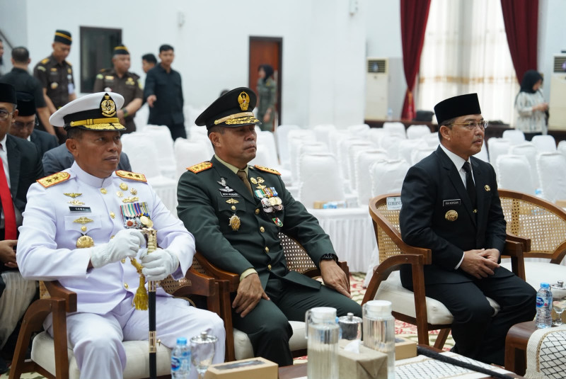 Sambut HUT ke-81 RI, Pangdam XII/Tpr Bersama Forkopimda Simak Pidato Kenegaraan Presiden
