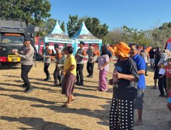 Polri Gelar Senam Trauma Healing untuk Bangkitkan Semangat Pengungsi Pascagempa
