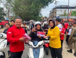 Jelang HUT RI ke-81, Bupati dan Kapolres Landak Bagikan 3.677 Bendera Merah Putih ke Warga