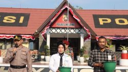 Rayakan Ulang Tahun Personel Dengan Cara Berbeda, Kapolres Melawi Dorong Budaya Peduli Lingkungan