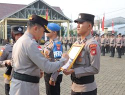 Kapolres Sambas Pimpin Upacara Pemecatan Dengan Tidak Hormat Personel, Melanggar Kode Etik