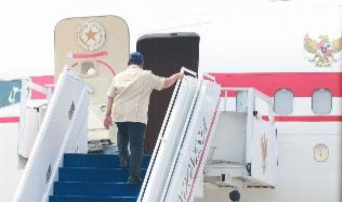 Presiden Prabowo Terbang ke Kalimantan Pimpin Langsung Penanganan Karhutla