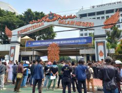 Aksi Demo di Depan Kemendagri, Mahasiswa Tolikara Desak Pemda Segera Realisasikan Dana Pendidikan dan Pemondokan