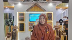 Dekranasda Buton Tengah Pamerkan Busana Tenun Muslimah dan Motif Bunga Labu di Kriya Nusa