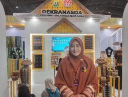 Dekranasda Buton Tengah Pamerkan Busana Tenun Muslimah dan Motif Bunga Labu di Kriya Nusa