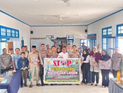 Tim Edukasi Lemdiklat Polri Sosialisasikan Bahaya Karhutla kepada Warga Desa Paal