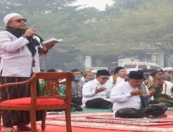Gelar Salat Istisqa Di Kubu Raya Bupati Sujiwo Ajak Bersabar dan Berdoa