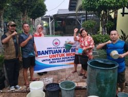 Pemuda Muhammadiyah Kubu Raya Salurkan Air Bersih untuk Warga Wonodadi