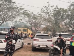 Puskesmas Sungai Kakap dan Kodaeral XII Bagikan Masker Cegah Dampak Kabut Asap
