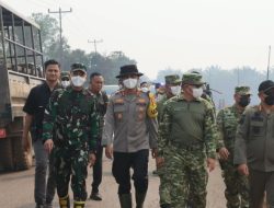 Dampingi Pangdam XII/Tanjungpura, Kapolres Ketapang Tinjau Karhutla dan Ketersediaan Air Warga
