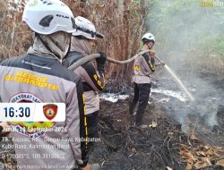 Satgas Aman Nusa II Padamkan Karhutla Seluas 1 Hektare di Kubu Raya
