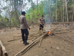 Polsek Silat Hilir Bongkar dan Musnahkan Arena Sabung Ayam di Dusun Keranji