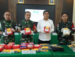 Danrem 121/Abw Serahkan Barang Bukti Belasan Kilogram Sabu Hasil Penggagalan di Perbatasan RI-Malaysia ke BNNP Kalbar