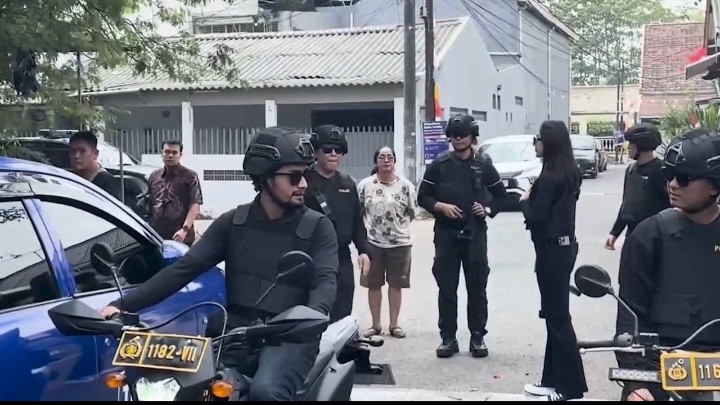 POLDA METRO JAYA MELAKSANAKAN KEGIATAN PATROLI PREVENTIF CRIME STRIKE DI WILAYAH JAKARTA BARAT