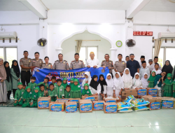 Hari Jadi ke-75 Humas Polri, Divhumas Polri Gelar Bakti Sosial untuk Lansia dan Anak Yatim