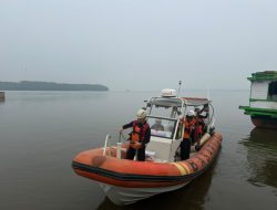 Diduga Diterkam Buaya, Pemancing 60 Tahun Hilang di Sungai Kerawang