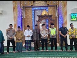 Subuh Keliling di Pontianak Utara, Wakapolresta Ajak Warga Jaga Kamtibmas dan Ingatkan Layanan 110