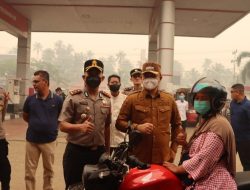 Pastikan Pelayanan dan Ketersediaan BBM, Kapolres Ketapang Bersama Bupati Turun Langsung Cek SPBU